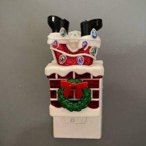 Santa 🎅🏼 In Chimney Wallflower Plug In